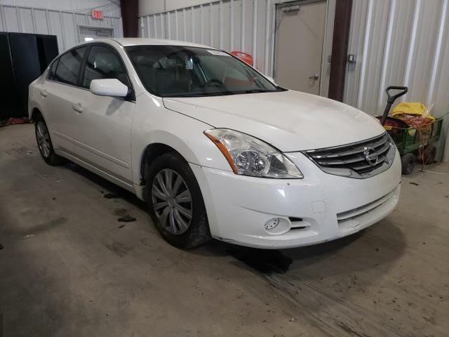 Nissan Altima bas (2012)