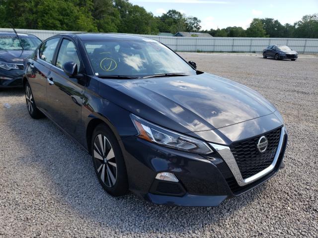 Nissan Altima sv (2021)