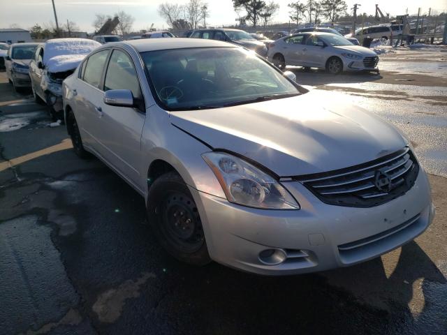 Nissan Altima bas (2012)