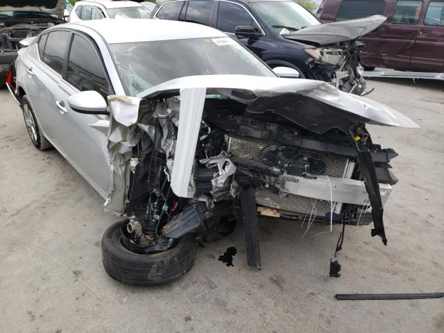 Nissan Altima s (2020)