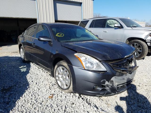 Nissan Altima bas (2012)