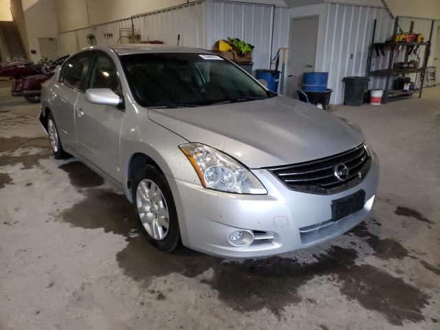 Nissan Altima bas (2012)