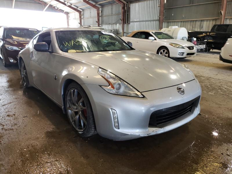 Nissan 370z base (2015)