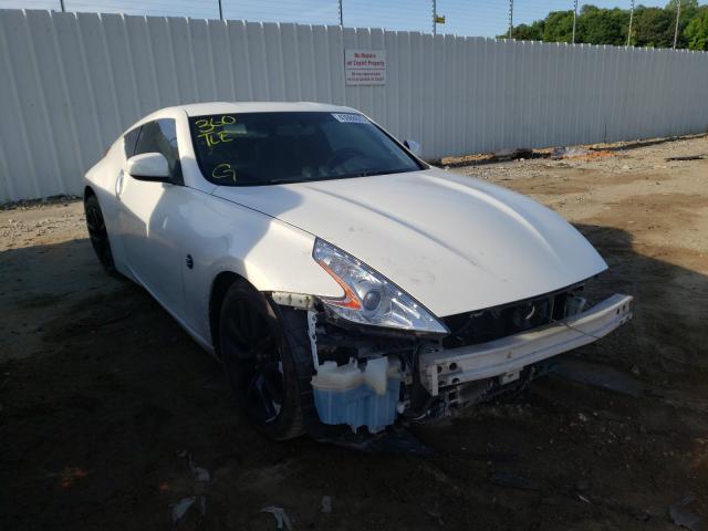 Nissan 370z base (2015)