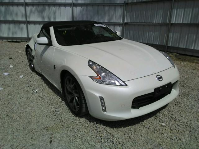 Nissan 370z base (2015)