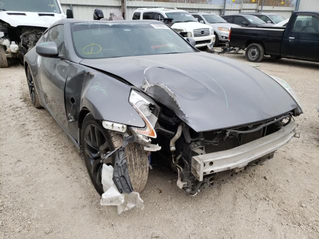 Nissan 370z base (2015)