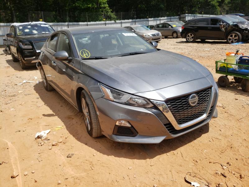 Nissan Altima s (2020)