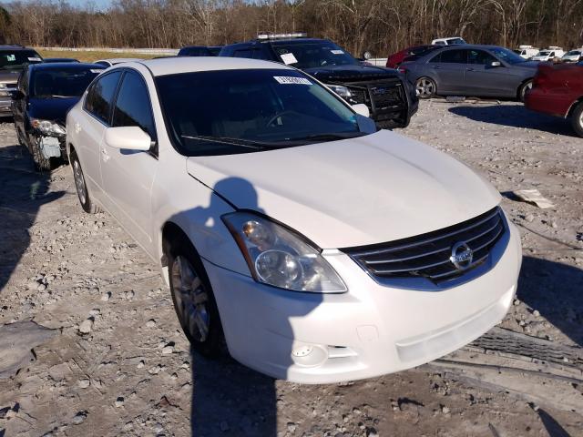 Nissan Altima bas (2010)