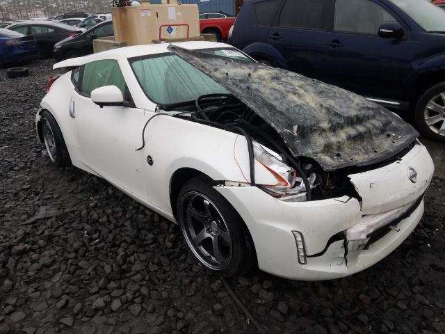 Nissan 370z base (2017)
