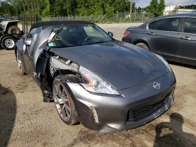 Nissan 370z base (2015)