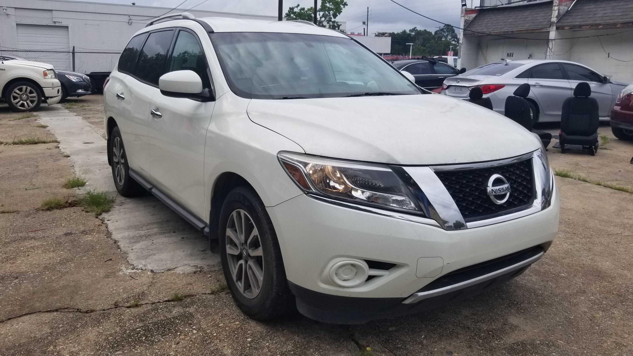 Nissan Pathfinder (2016)