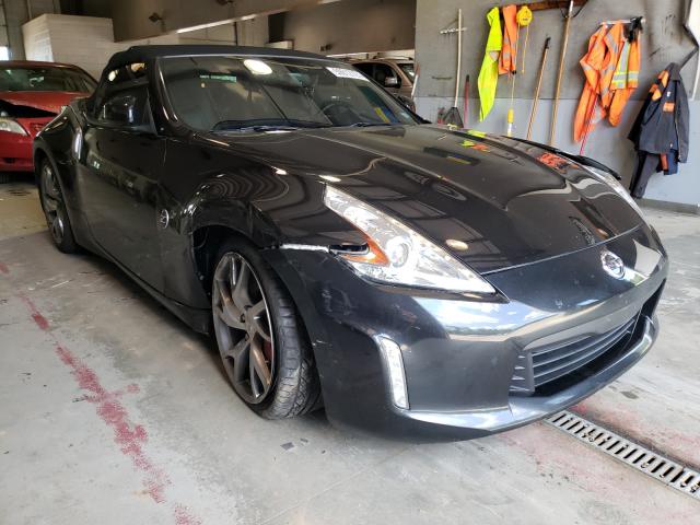 Nissan 370z base (2014)