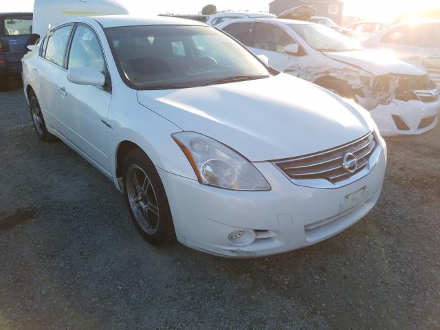 Nissan Altima bas (2012)