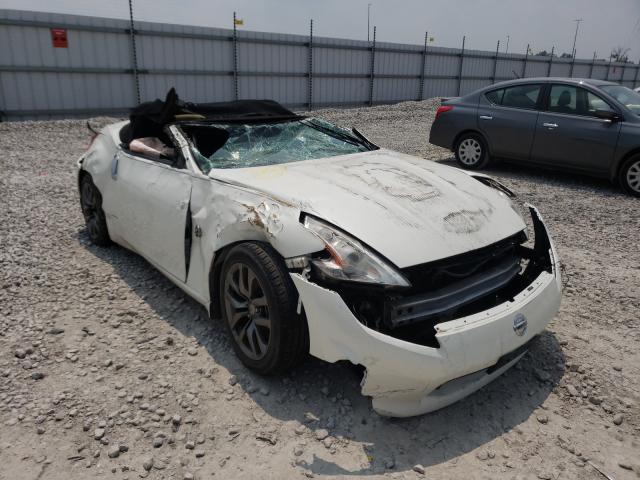 Nissan 370z base (2014)