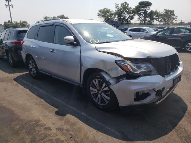 Nissan Pathfinder (2018)
