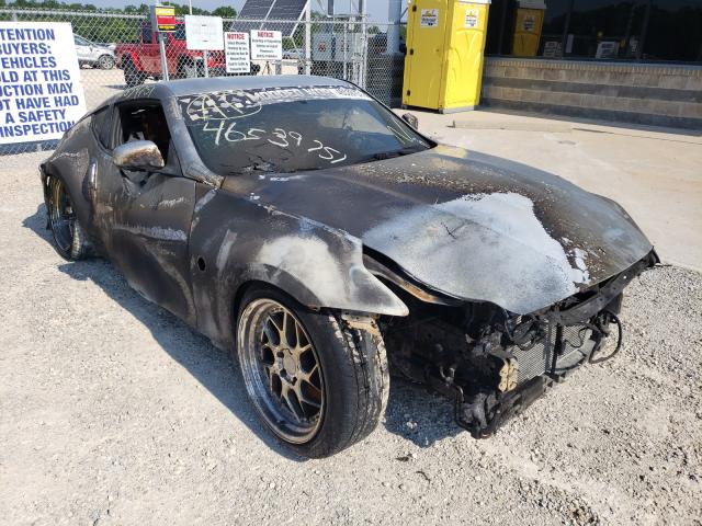 Nissan 370z base (2013)