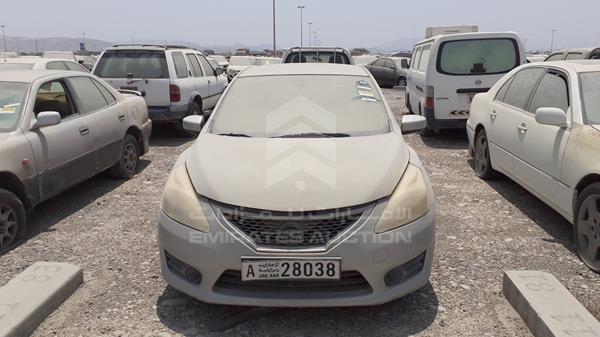 Nissan Tiida (2014)