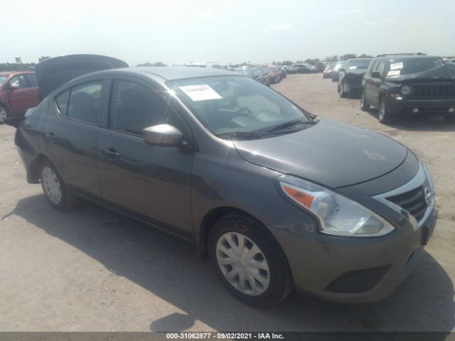 Nissan Versa sedan (2018)