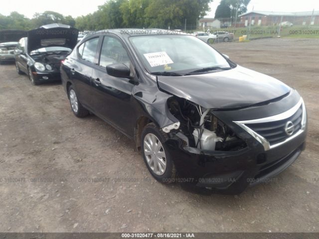 Nissan Versa sedan (2017)