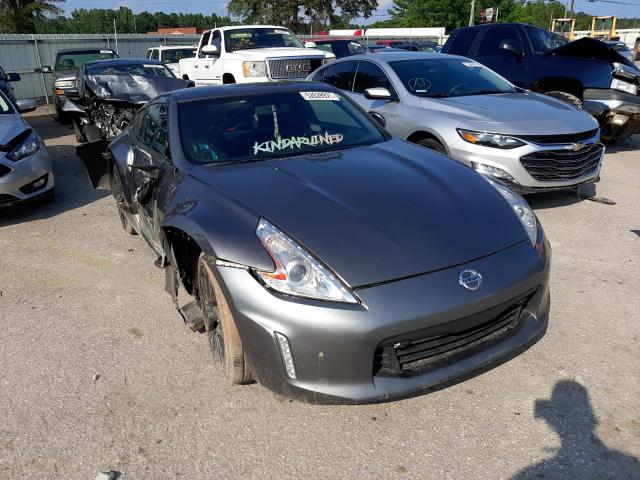 Nissan 370z base (2017)