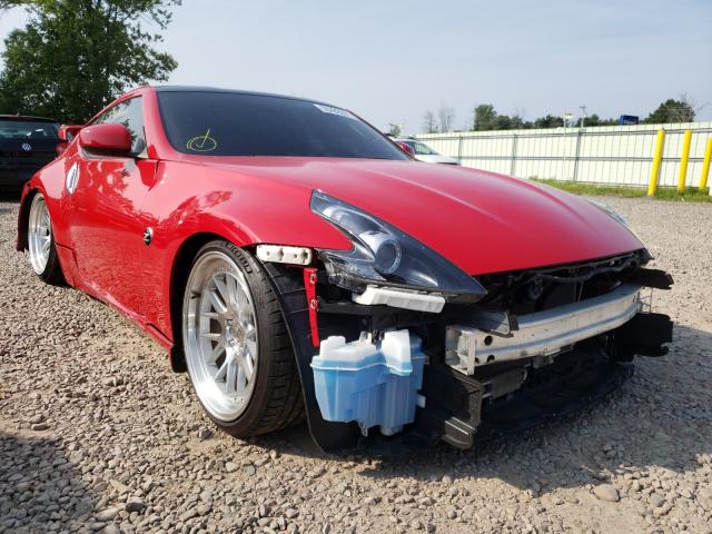 Nissan 370z base (2017)