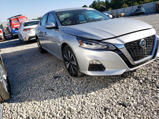 Nissan Altima sv (2021)