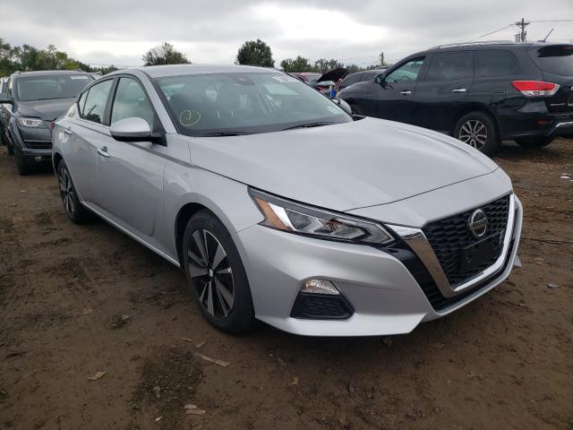 Nissan Altima sv (2021)