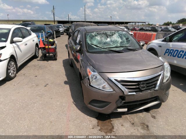 Nissan Versa sedan (2017)