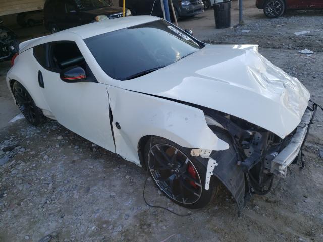 Nissan 370z base (2015)