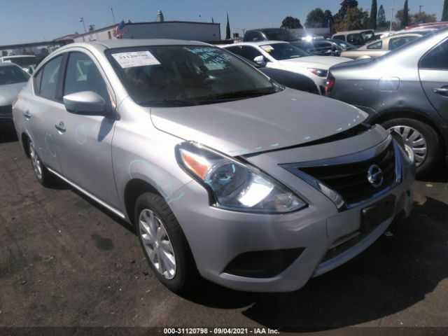 Nissan Versa sedan (2018)