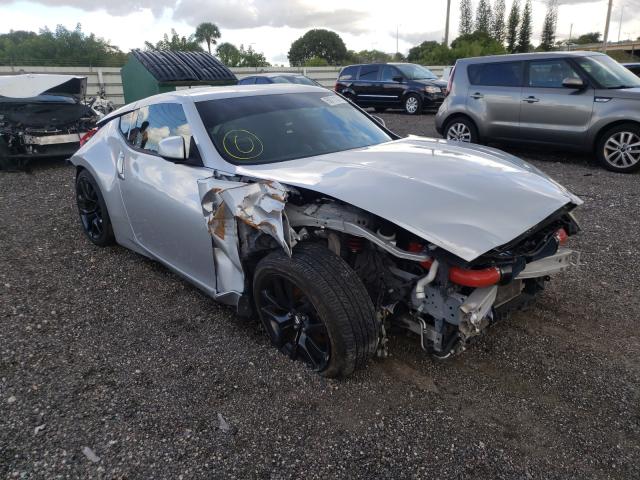Nissan 370z base (2015)