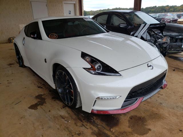 Nissan 370z base (2017)