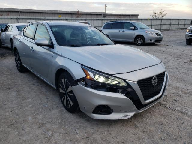 Nissan Altima sv (2020)