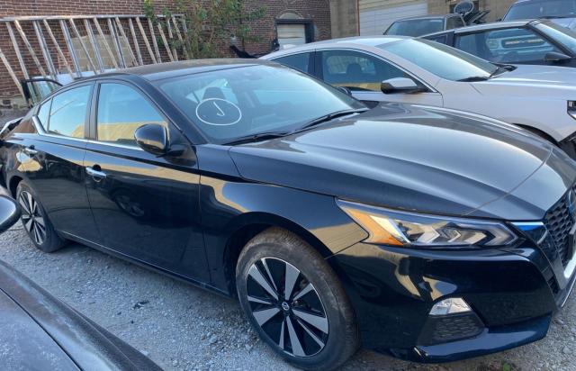 Nissan Altima sv (2021)