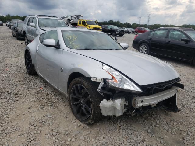Nissan 370z base (2015)