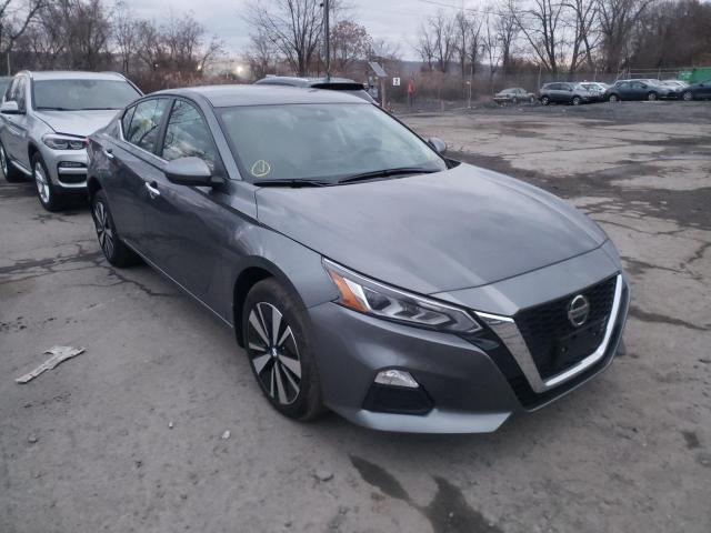 Nissan Altima sv (2021)