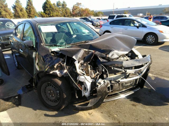 Nissan Versa sedan (2018)