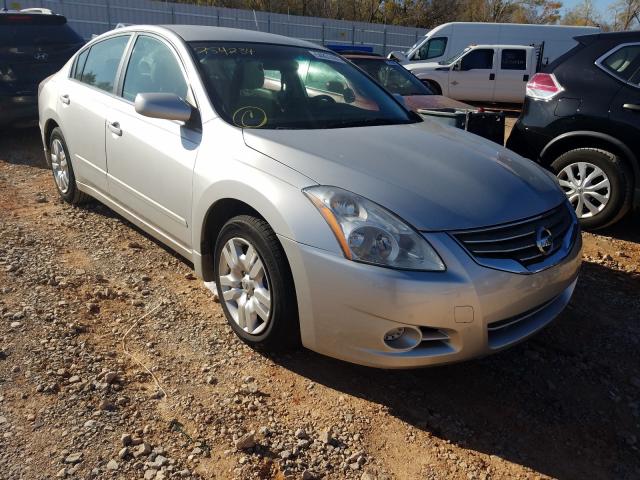 Nissan Altima bas (2012)