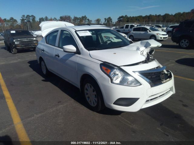 Nissan Versa sedan (2017)