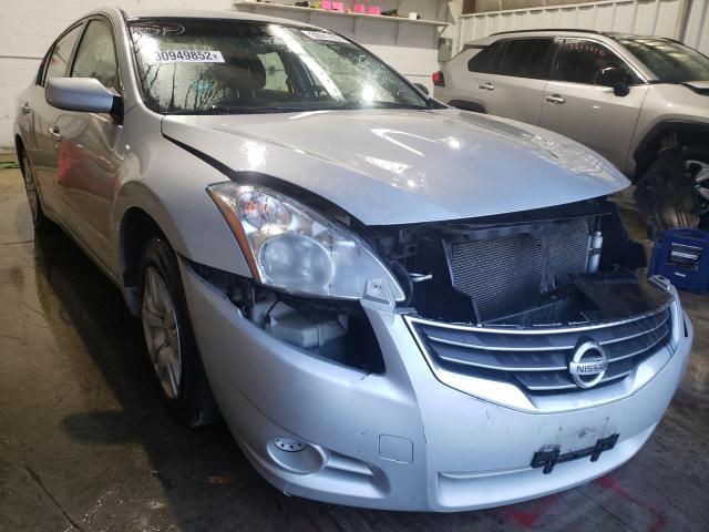 Nissan Altima bas (2012)