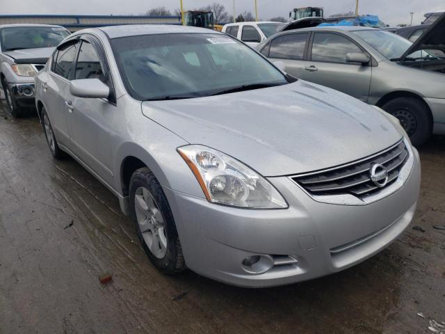 Nissan Altima bas (2010)