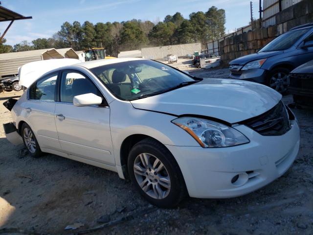 Nissan Altima bas (2012)