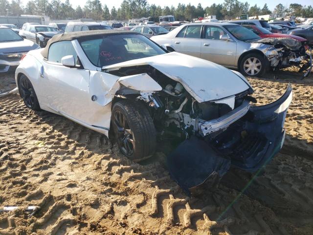 Nissan 370z base (2017)