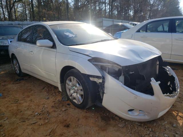 Nissan Altima bas (2010)