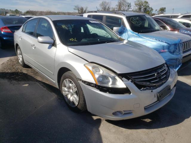 Nissan Altima bas (2012)