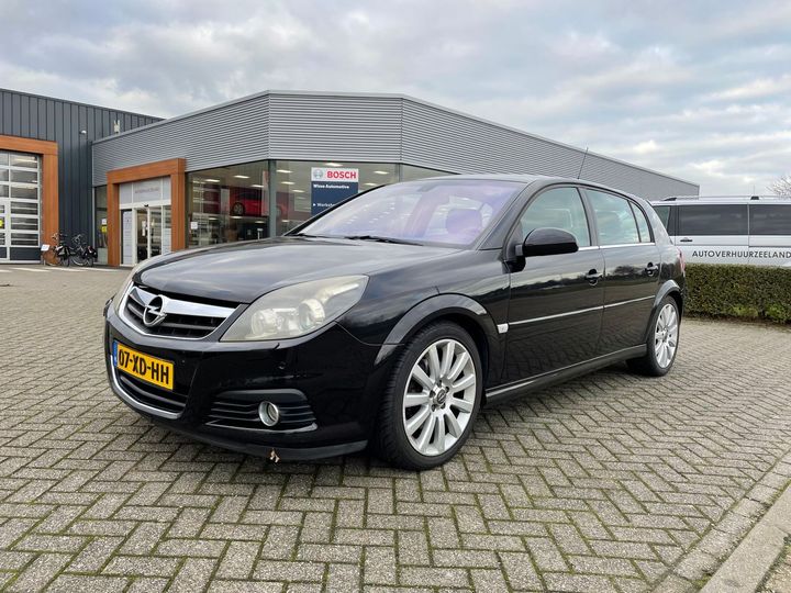 Opel Signum (2005)