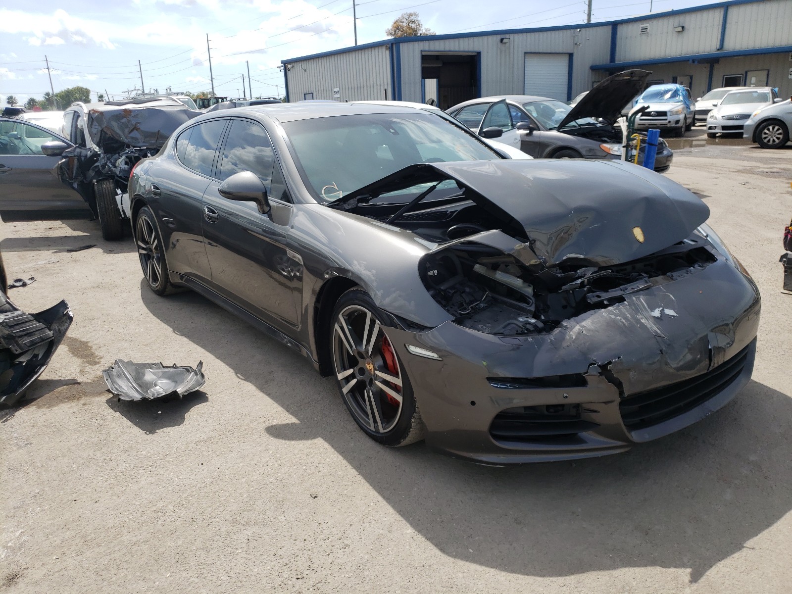 Porsche Panamera 2 (2014)