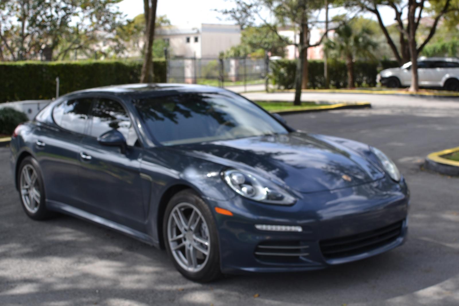Porsche Panamera 2 (2015)