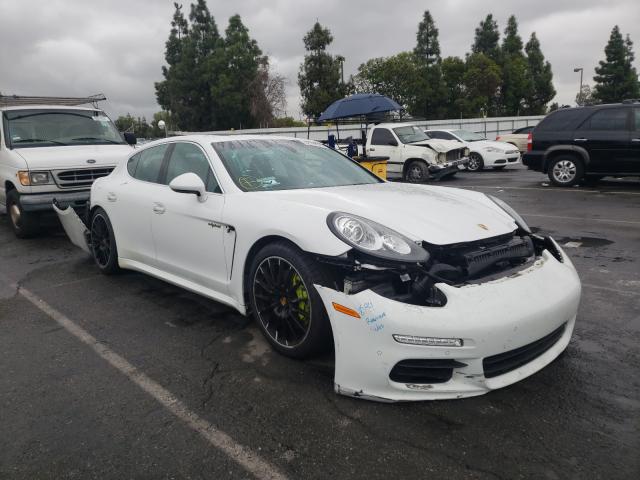 Porsche Panamera s (2016)