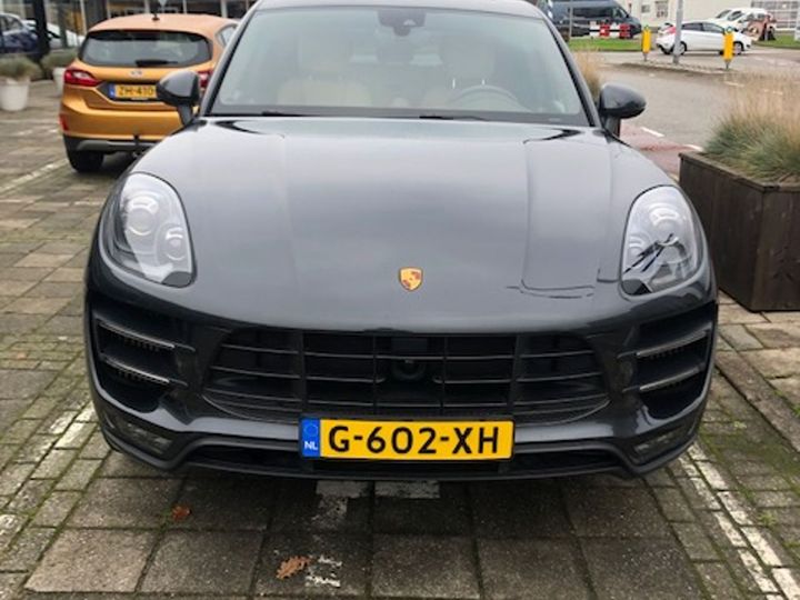 Porsche Macan (2016)